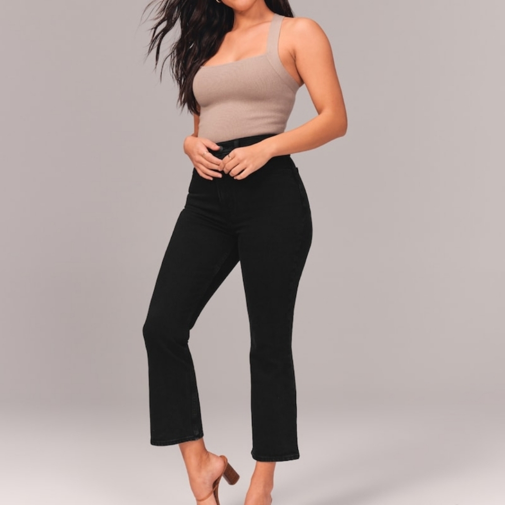 NWT☆ Abercrombie ultra high rise kick flare jean